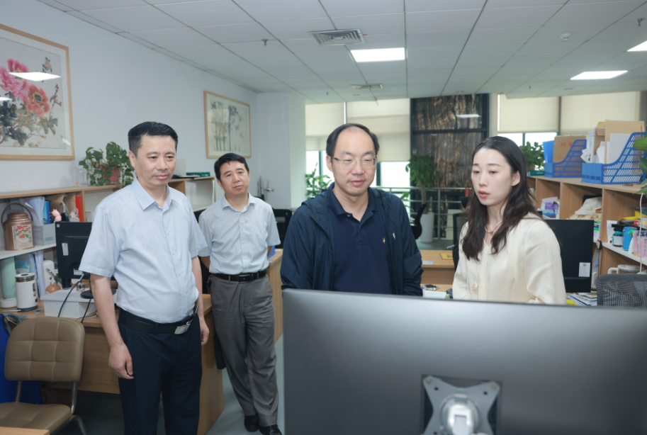 中國外文局副局長于運(yùn)全一行到安徽新媒體集團(tuán)調(diào)研